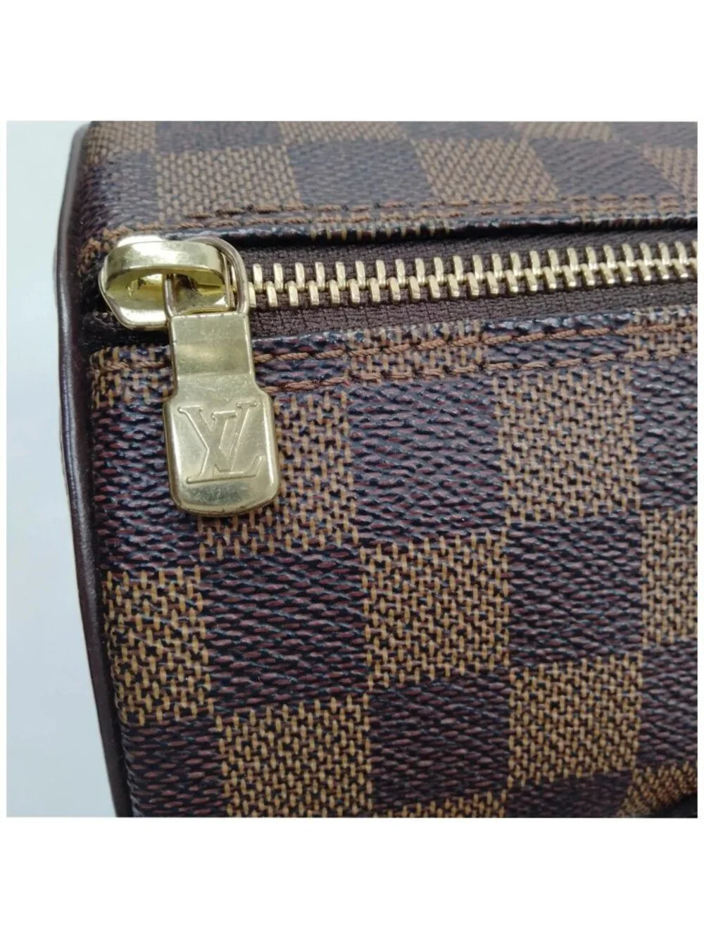 Louis Vuitton classic louis